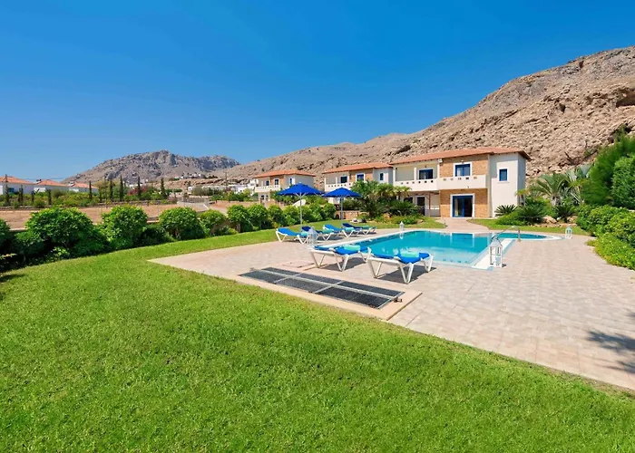 Clive By ヴィラ リンドス