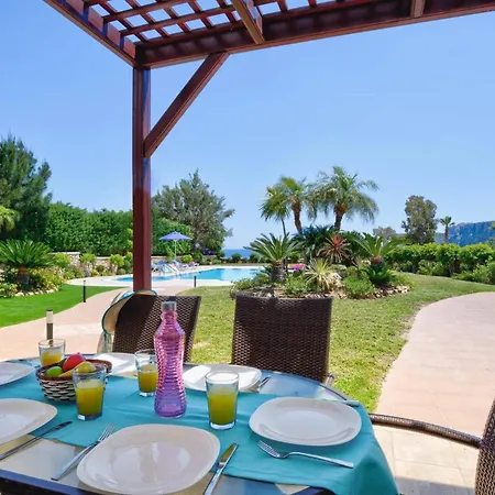 Clive By Lindos (Rhodes)