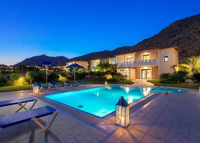 וילה Clive By לינדוס